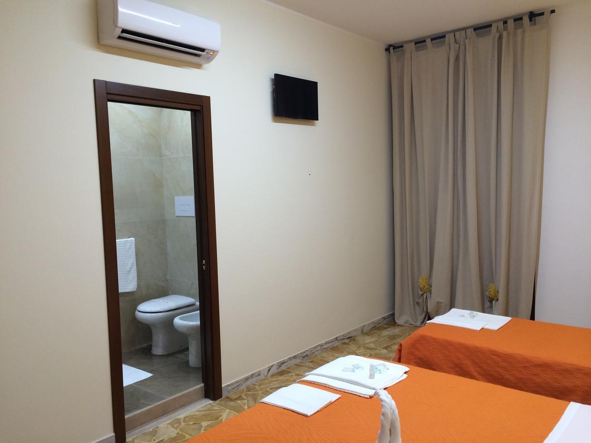 Santacroce B&B Barletta Buitenkant foto